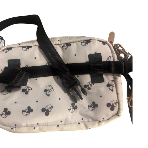 Disney NWT Crossbody Bag with Mickey Mouse Print - Picture 2 of 4